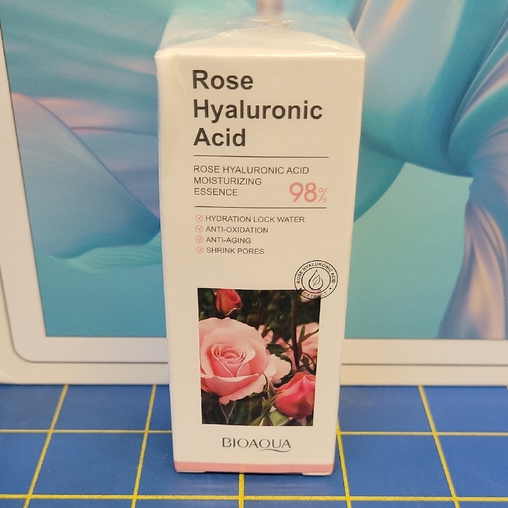 Aqua Rose Hyaluronic 98% Acid Moisturizer 30ml New Sealed Box